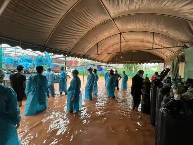 ျမန္မာႏိုင္ငံတြင္ ကိုဗစ္-၁၉ ကူးစက္မႈအေျခအေန ဆက္တိုက္ ဆိုးရြားလာ၊ ေဒသမ်ားစြာတြင္ ေရေဘးျဖစ္ပြားေသာေၾကာင္႔ ကူးစက္ေရာဂါကာကြယ္မႈတြင္ အခက္အခဲမ်ား ႀကံဳေတြ႔_fororder_0729-7