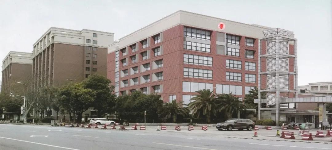 【教育频道+国际教育+名校来了】贾志国:三十年辛勤耕耘 硕果累累 积极面对挑战 【教育频道+国际教育+名校来了】贾志国:三十年辛勤耕耘 硕果累累 积极面对挑战