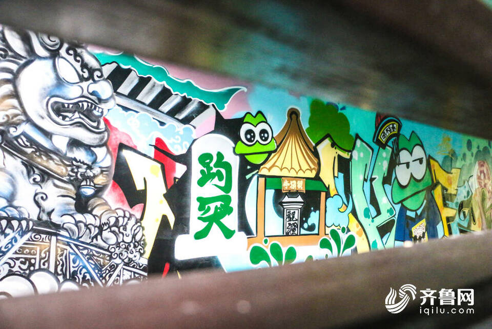 把泉城特色搬到沿河两岸 济南这条玻璃栈道成为新晋热门打卡地