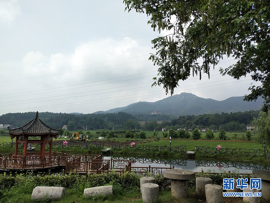 湖北尖山村:村庄焕新颜 美丽乡村迎面来