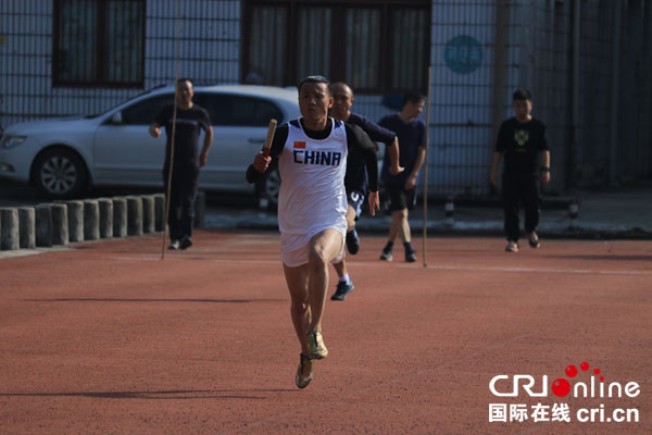 图片默认标题_fororder_干部职工运动会剪影-摄影-刘莉