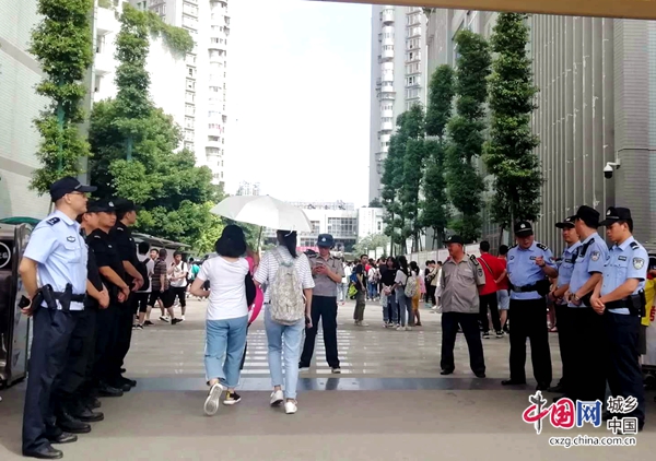 （转载）宜宾：翠屏公安全警出动 护航2019高考