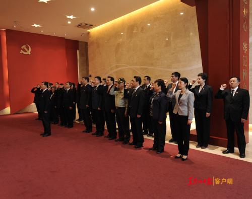 黑龙江省领导集体到爱国主义教育基地开展红色教育参观学习活动