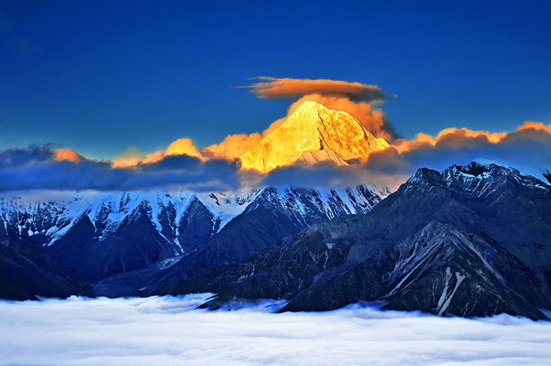 “天府旅游名县巡礼”走进甘孜州康定市_fororder_贡嘎之冠供图-康定市文化广播电视和旅游局.