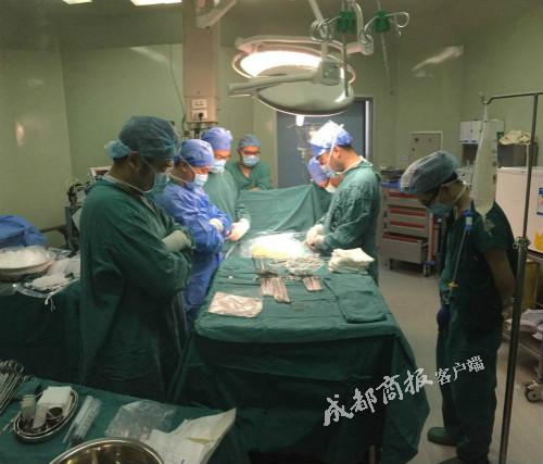 23岁小伙打工遇车祸脑死亡 父母捐其器官可救3人