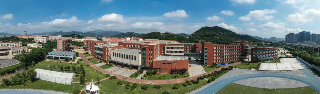 【教育频道+国际教育+校长来了】柏文军:提升格局 推动国际教育必须放眼学生的未来 【教育频道+国际教育+校长来了】柏文军:提升格局 推动国际教育必须放眼学生的未来