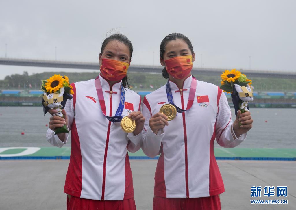 徐诗晓/孙梦雅夺得女子500米双人划艇冠军 徐诗晓/孙梦雅夺得女子500米双人划艇冠军