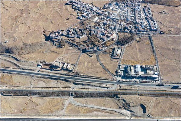 เครือข่ายการคมนาคมในทิเบตของจีนดีขึ้นอย่างต่อเนื่อง_fororder_20210810xzjt6