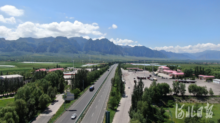 河北张家口：一路走来一路美景