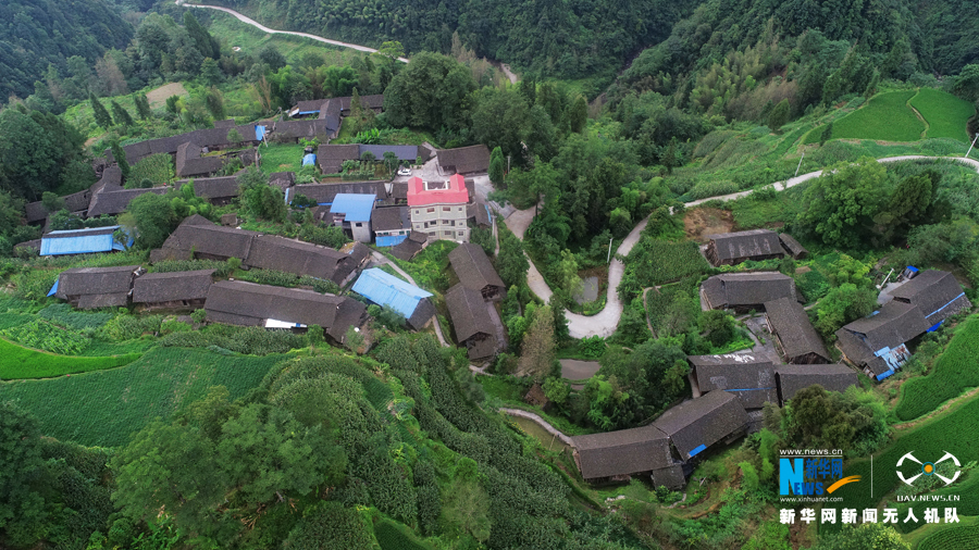 重庆酉阳：土家古寨藏深山 传统村落续乡愁