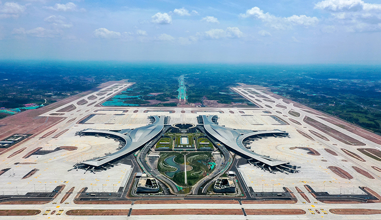 成都天府国际机场临空经济加速起航