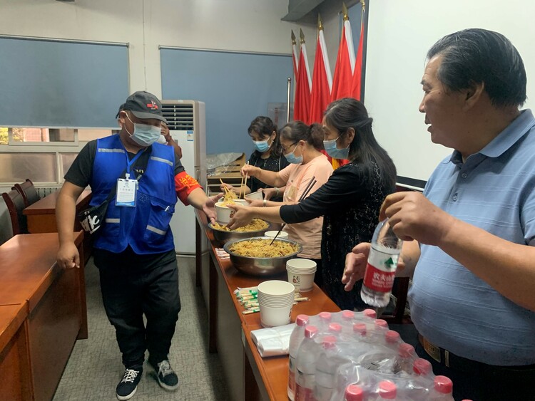 西安市雁塔区小寨路街道:以“小寨蓝”社区工作队为“尖兵” 打造中国西部“枫桥”_fororder_9