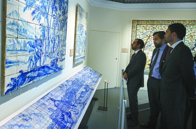故宫展出葡萄牙瓷板画