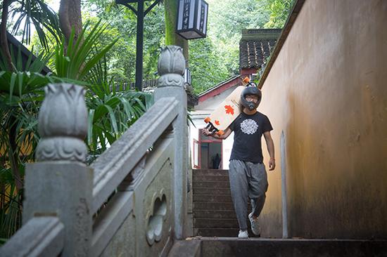 90后小编灵隐寺工作500天后下山：古刹深深影响了我