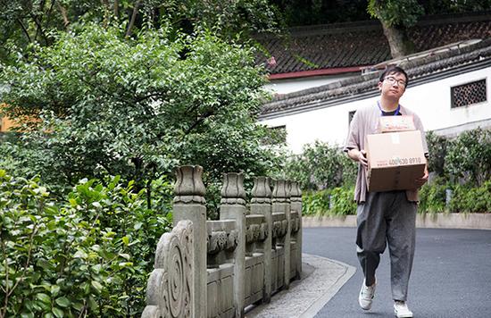 90后小编灵隐寺工作500天后下山：古刹深深影响了我