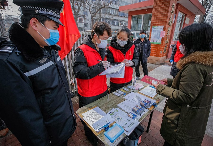 坚守在方寸之地，这些“守护者”如何让你我安心？_fororder_1588767897978_16