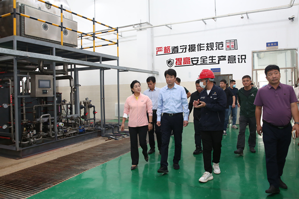 【吉林082303】延吉市委副书记、代市长吴贤哲调研环保督察整改情况_fororder_1吴贤哲调研南山生活垃圾处理场 杨婷婷 摄1.JPG