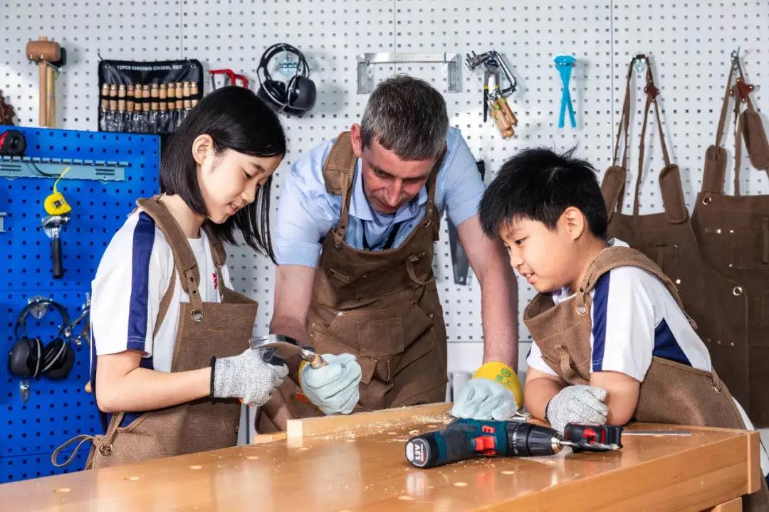 【教育频道】校长来了丨张晔:多维度帮助孩子找到自己 成就自己 【教育频道】校长来了丨张晔:多维度帮助孩子找到自己 成就自己