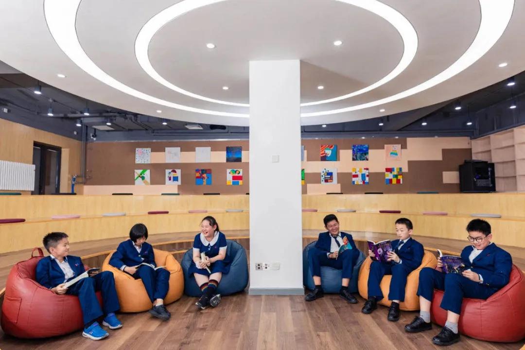 【教育频道】校长来了丨张晔:多维度帮助孩子找到自己 成就自己 【教育频道】校长来了丨张晔:多维度帮助孩子找到自己 成就自己