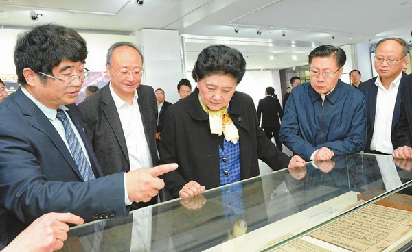 图片默认标题_fororder_4ee563f6105a08a4f520da70ddaf075d