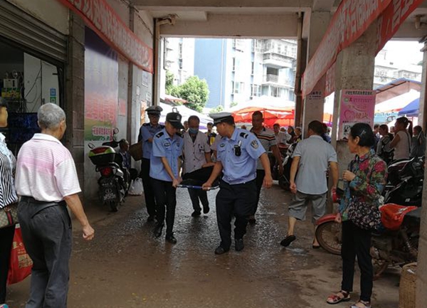 （转载）宜宾叙州区：观音派出所救助一晕倒老人