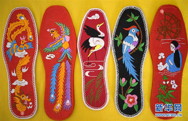ศิลปะปักผ้า "ชนเผ่าถู่เจีย" ของจีน