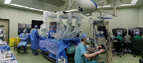 哈医大二院完成达芬奇机器人胸外科日间手术