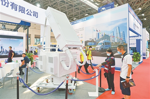 第十八届中国—东盟博览会先进技术展绽放科技魅力