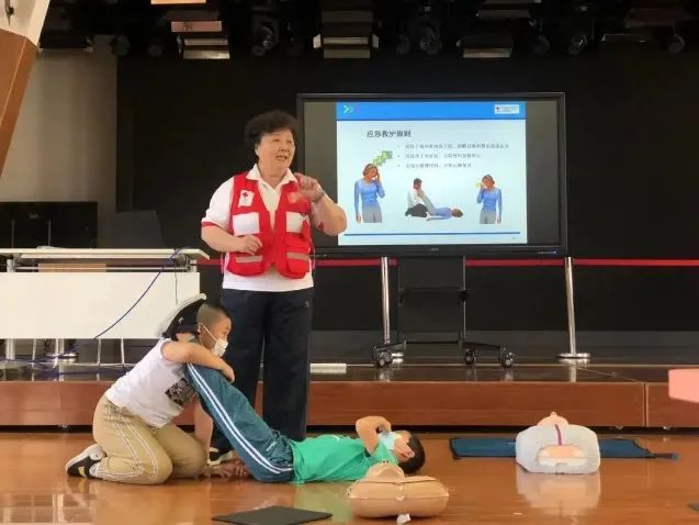 世界急救日 中国红十字基金会携手腾讯守护校园师生生命安全_fororder_图片3