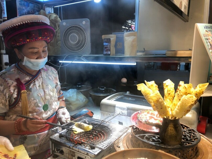 ค่ำคืนเมืองคุนหมิง อาหารพื้นบ้านหลากหลาย_fororder_0913-4