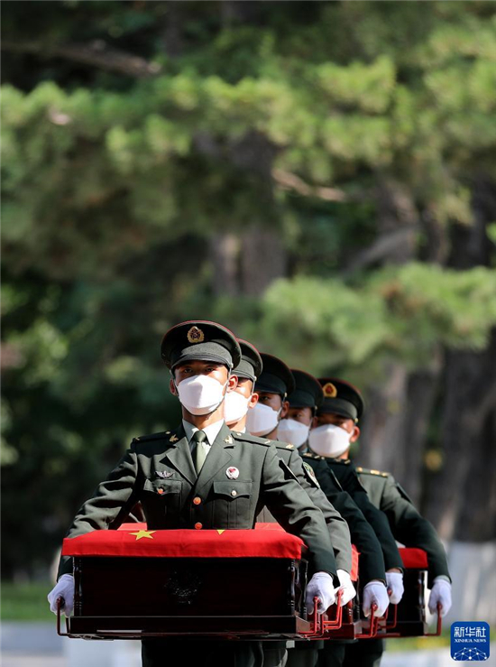 第八批在韩中国人民志愿军烈士遗骸回国_fororder_益海10