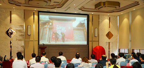 'Foreigners in Henan' serial multi-language short video programme kicked off in China Kaifeng_fororder_河南_副本