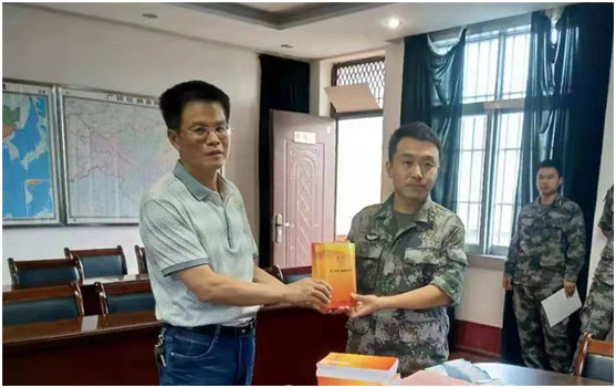 南宁市马山县:法律援助进军营 共谱军民鱼水情