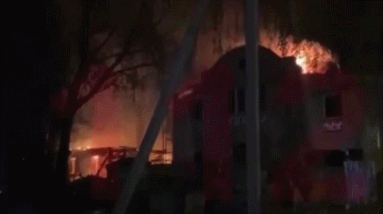 俄罗斯莫斯科一疗养院发生火灾 致9人死亡