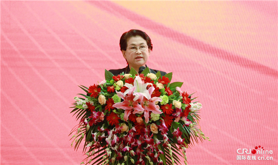 【城建频道2019新 要闻列表】常沙娜钟连盛首度联袂《世纪华章》景泰蓝大盘璀璨问世_fororder_图片31_副本