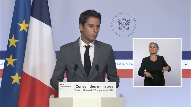 法国政府发言人：法美两国领导人将就潜艇合约事件通电话