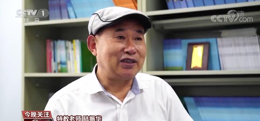 老师,您辛苦了!| 一支粉笔,两袖微尘,三尺讲台,四季耕耘 谢谢您,成长的引路人!