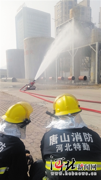 【消防】【文字列表】唐山消防坦克机器人已具备实战能力（图）