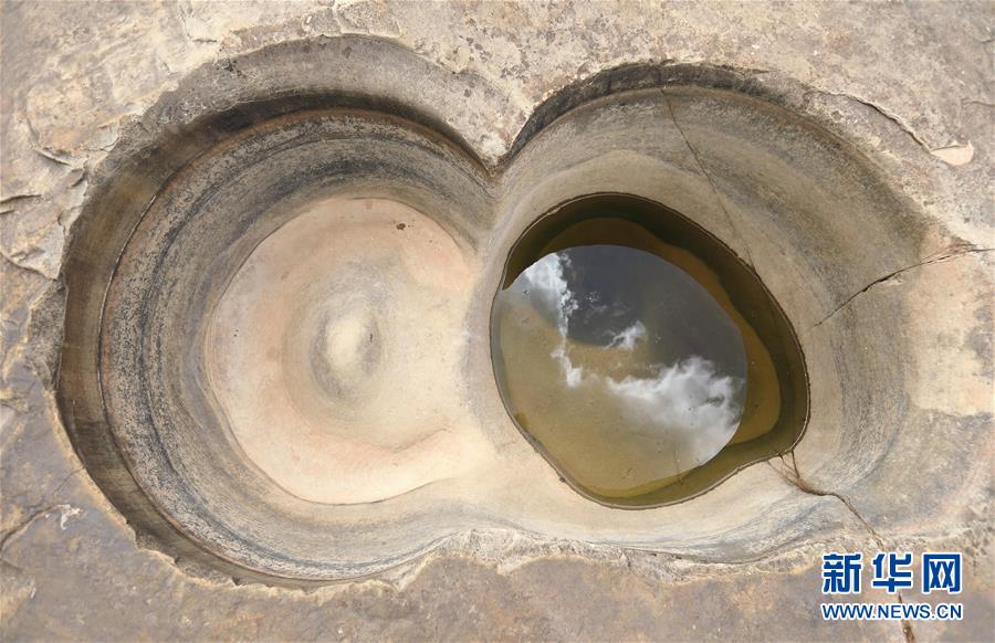 四川会东:壶穴奇观 四川会东:壶穴奇观