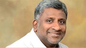 සංචාරක කර්මාන්තය නැංවීමේ පස් අවුරුදු සැලැස්මක්_fororder_Prasanna Ranathunga