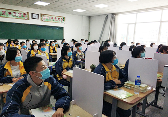 延吉市第一高级中学高二学生重返课堂 供图 延吉市委宣传部