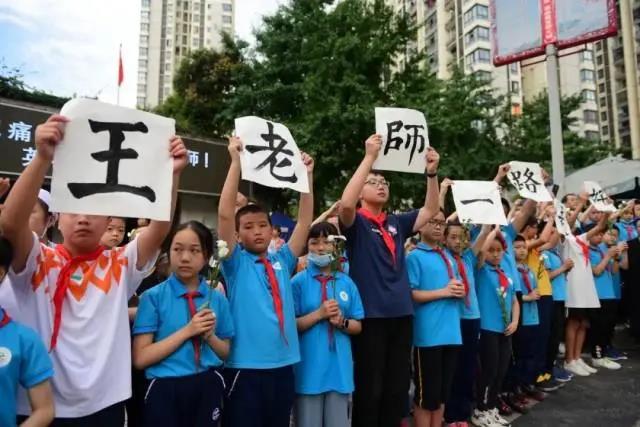 时代楷模 | 这位体育老师最后的冲刺，留下一堂最深刻的生命教育课……