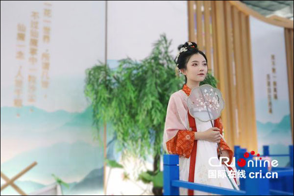 ความงามของชุดจีนโบราณในเทศกาลแอนิเมชั่น_fororder_20211001hf3