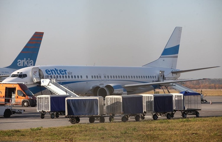 波兰一架客机迫降埃塞俄比亚 起飞前曾起火