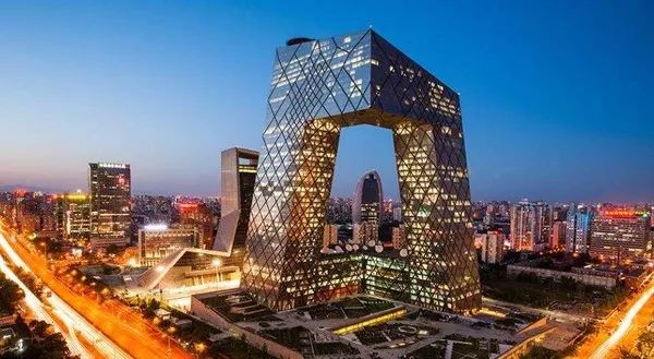 独家专访总台《主播说联播》团队:如何让金牌栏目注入“新媒体网感”?