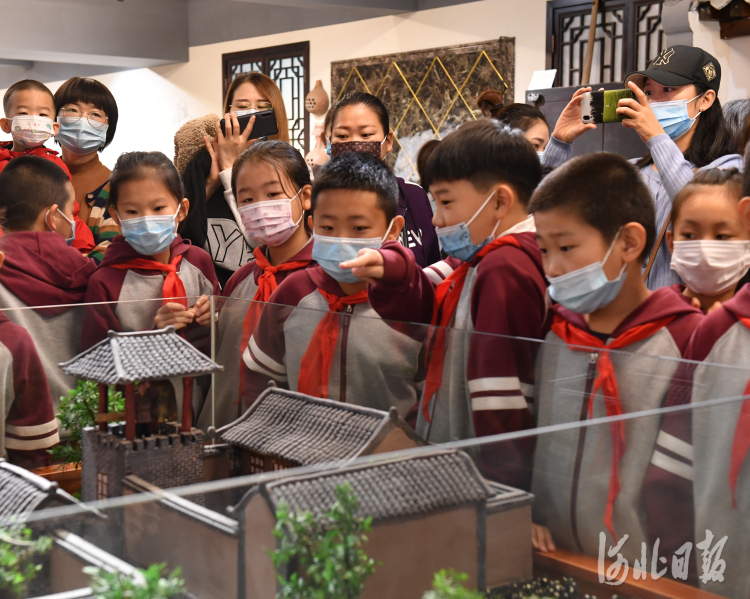 河北石家庄:感受家乡变化