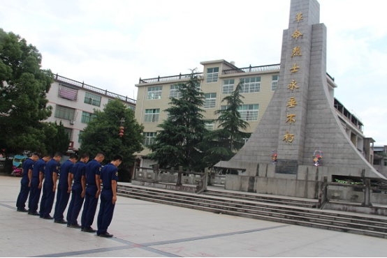 江西省上饶市铅山县消防救援大队“三点”发力 组推党史教育走深走实