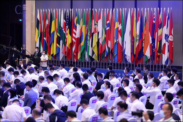 รองนายกฯ จีนเข้าร่วมการประชุมอินเทอร์เน็ตโลก 2021_fororder_20210927hlwdh2