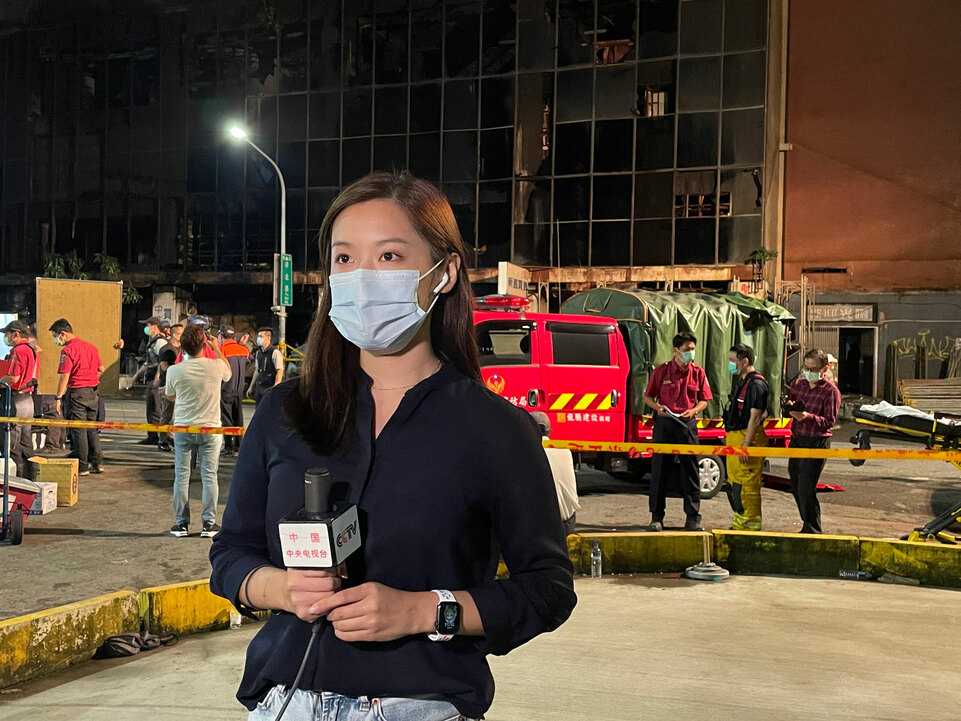 总台直击丨台湾高雄大火46死41伤 7楼以上伤亡惨重_fororder_01