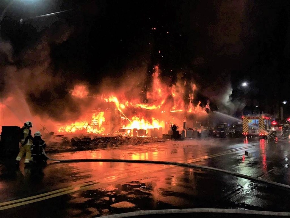 总台直击丨台湾高雄大火46死41伤 7楼以上伤亡惨重